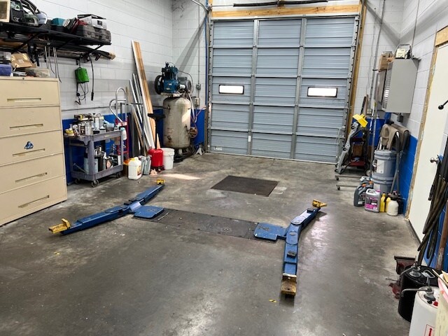 More Photos Of 801 Cypress Gardens Blvd, Winter Haven General Retail For Sale