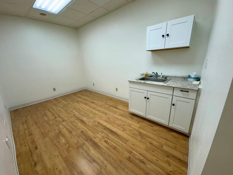More Photos Of 12035 N Saguaro Blvd, Fountain Hills Office For Lease