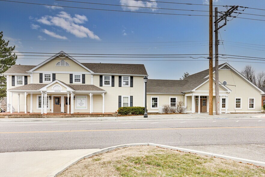 More Photos Of 16962 Manchester Rd, Grover Office For Lease