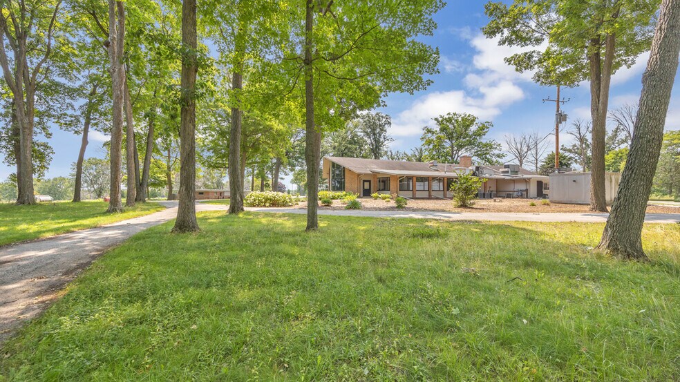 More Photos Of 3212 N Union Rd, Cato Golf Course Driving Range For Sale