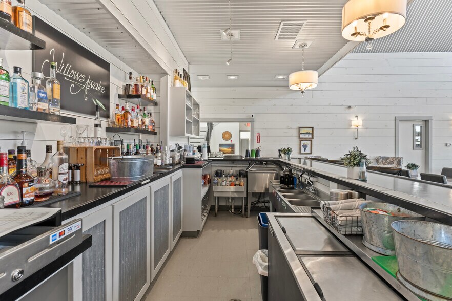 More Photos Of 10 Leeds Junction Rd, Leeds Winery Vineyard For Sale