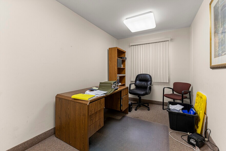 More Photos Of 30401 Utica Rd, Roseville Office For Sale