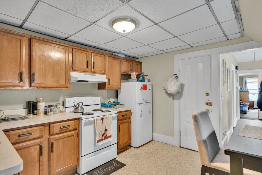 More Photos Of 161 High St, Taunton Office Residential For Sale