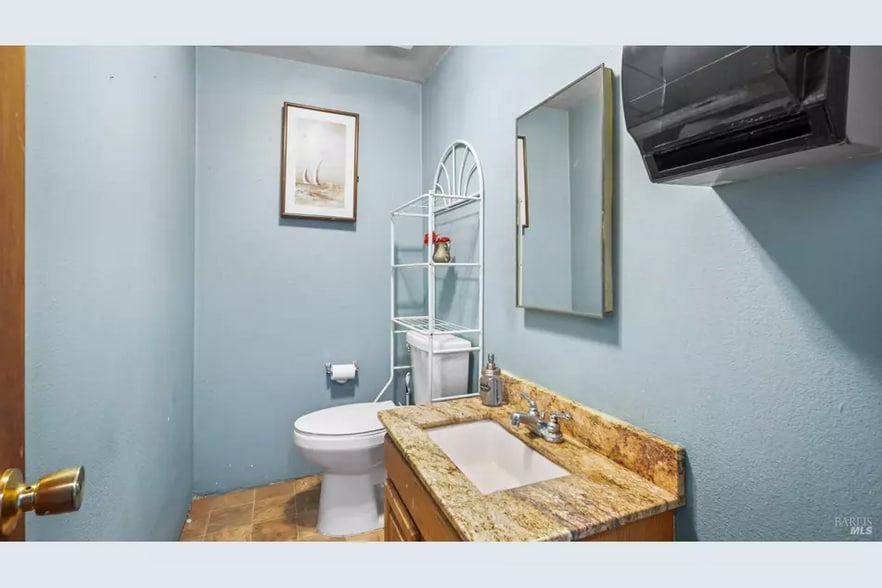 More Photos Of 16345 Main St, Lower Lake Warehouse For Sale