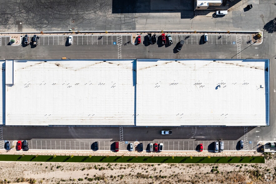 More Photos Of 5718 W 3500 South, West Valley Warehouse For Lease