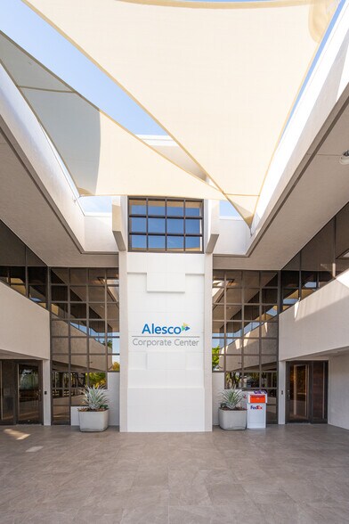 More Photos Of 4575 Via Royale, Fort Myers Office For Sale