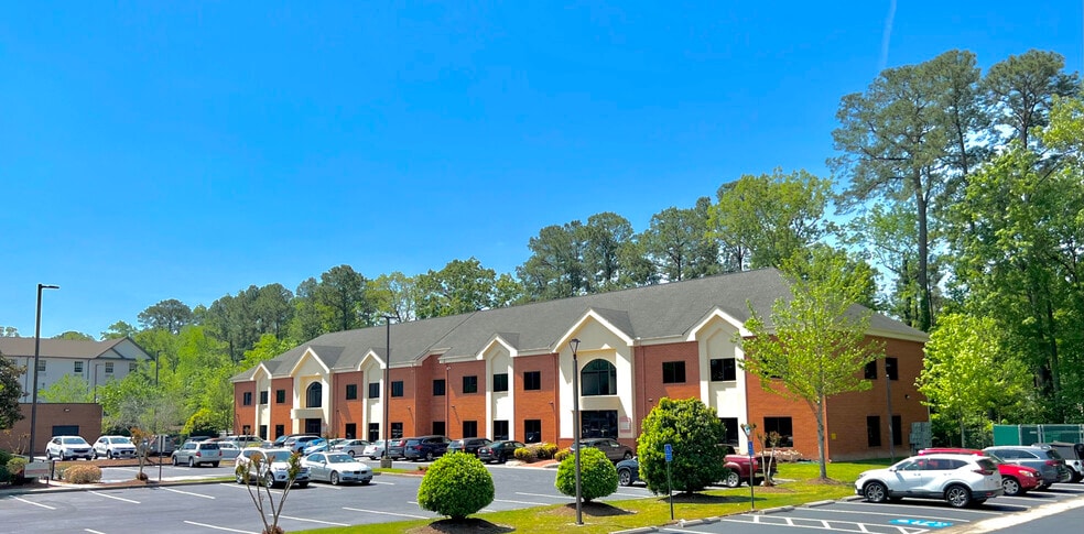 More Photos Of 11719-B Jefferson Ave, Newport News Unknown For Lease