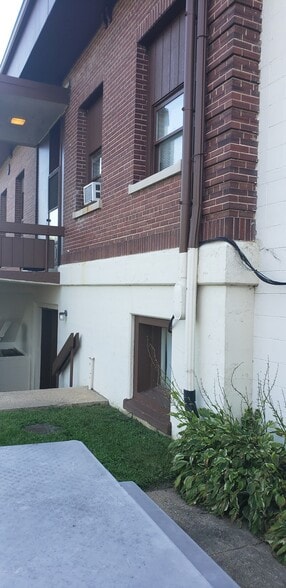 More Photos Of 6271-6295 Riverside Dr, Burlington Apartments For Sale
