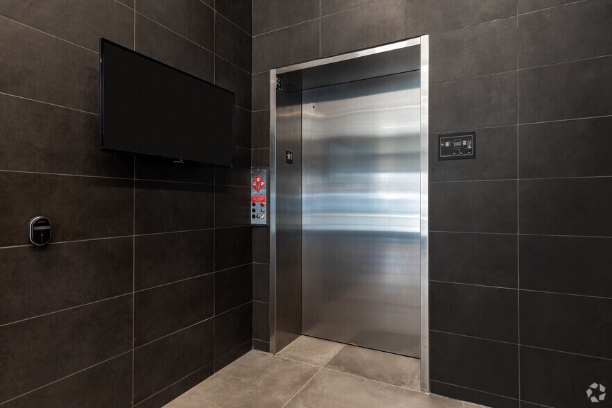 More Photos Of 97 Newkirk St, Jersey City Apartments For Lease