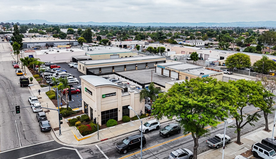 More Photos Of , San Fernando General Retail For Sale