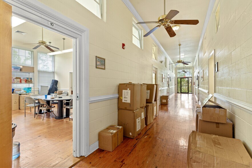 More Photos Of 1476 SW Main St, Greenville Medical For Sale