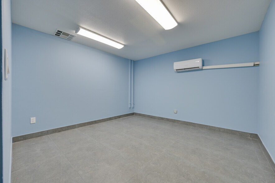 More Photos Of 5190 Arville St, Las Vegas Manufacturing For Sale
