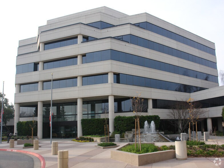 More Photos Of 2241 Harvard St, Sacramento Office Residential For Lease