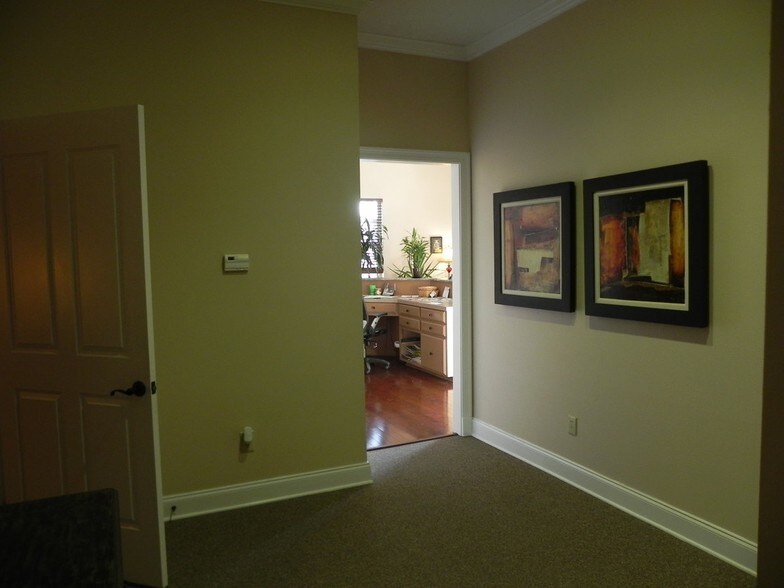 More Photos Of 4451 Bluebonnet Blvd, Baton Rouge Office For Lease