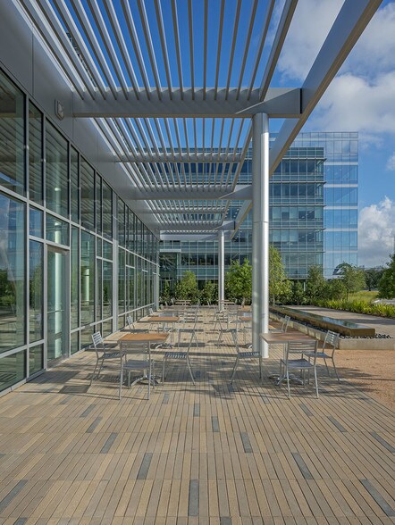 More Photos Of 3600 W Sam Houston Pky S, Houston Office For Lease