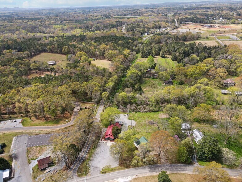 More Photos Of 100 Covered Bridge Rd, Euharlee Restaurant For Sale