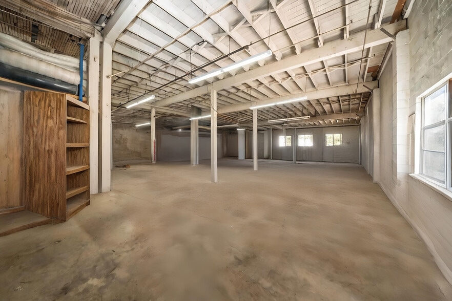 More Photos Of 4383 Fruitland Ave, Vernon Manufacturing For Sale