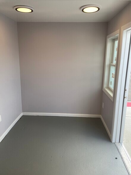 More Photos Of 1659 - 1665 West Front St, Plainfield Land For Lease