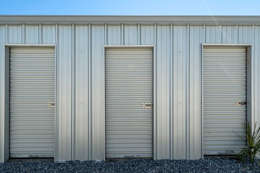 More Photos Of 6126 Thomas Dr, Panama City Self Storage For Sale