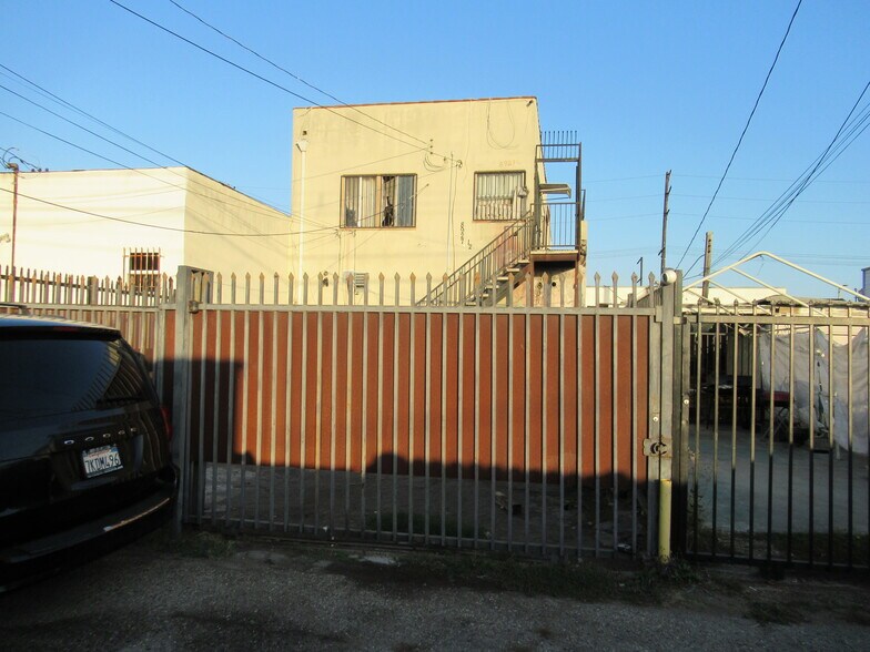 More Photos Of 8927 S Western Ave, Los Angeles Storefront Retail Residential For Sale