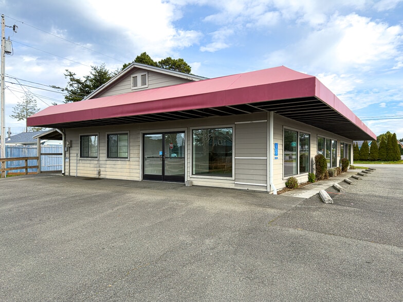 More Photos Of 805 US-101, Bandon General Retail For Sale