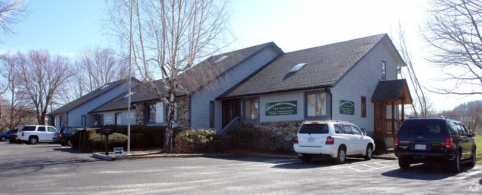 More Photos Of 5030 Hendersonville Rd, Fletcher Office For Sale