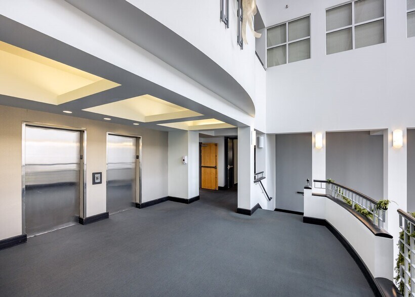 More Photos Of 50 Enterprise Ctr, Middletown Office For Sale