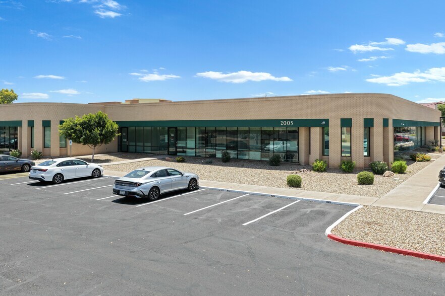 More Photos Of 2005 W 14th St, Tempe Coworking Space