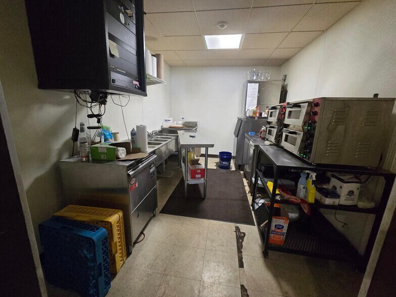 More Photos Of 78 Franklin St, Auburn Restaurant For Sale