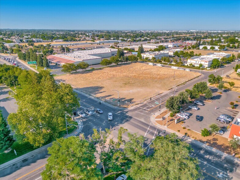 More Photos Of 3940 Norwood Ave, Sacramento Land For Sale