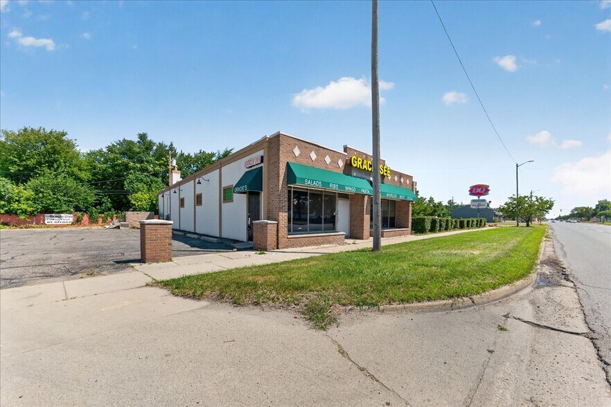 More Photos Of 26734 Michigan Ave, Inkster Freestanding For Sale