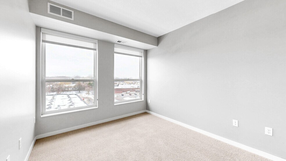 More Photos Of 1700 Plymouth Rd, Minnetonka Apartments For Lease