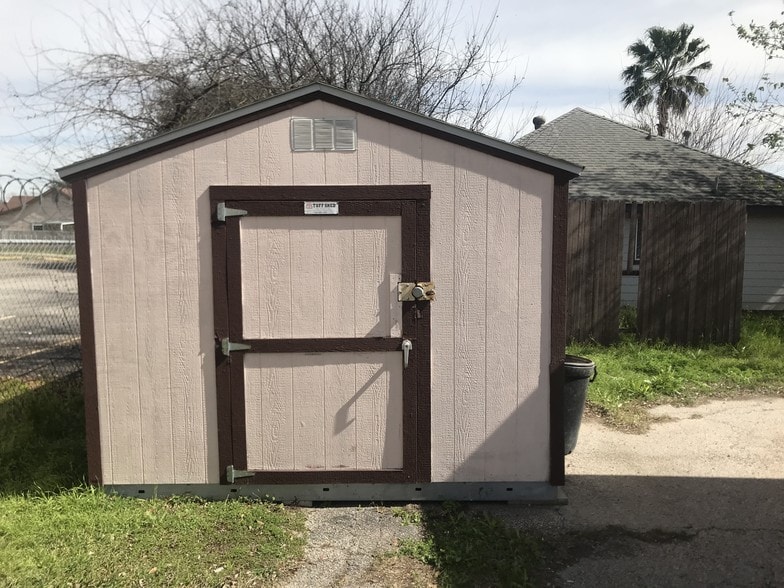 More Photos Of 1610 Callaghan Rd, San Antonio Carwash For Sale