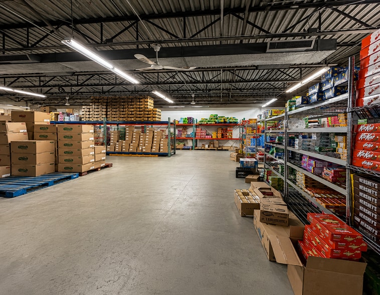 More Photos Of 55 St Johns Pl, Freeport Warehouse For Sale