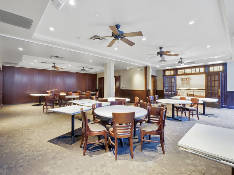 More Photos Of 1100 S Flower St, Los Angeles Office For Lease