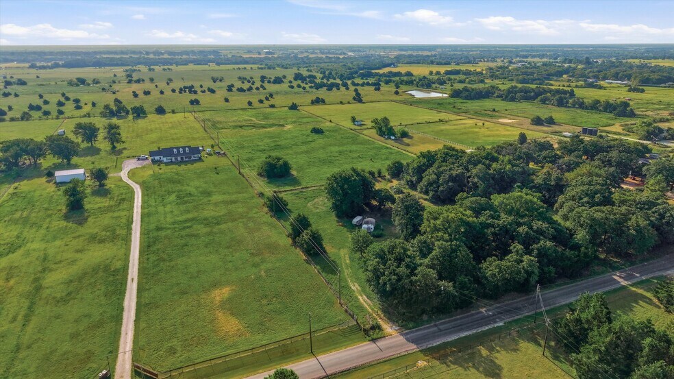 More Photos Of 1614 W Line Rd, Whitesboro Land For Sale