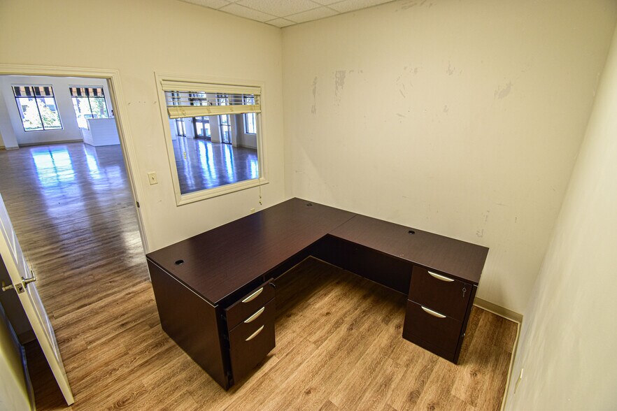 More Photos Of 1209 James I Harrison Jr Pky E, Tuscaloosa Warehouse For Sale