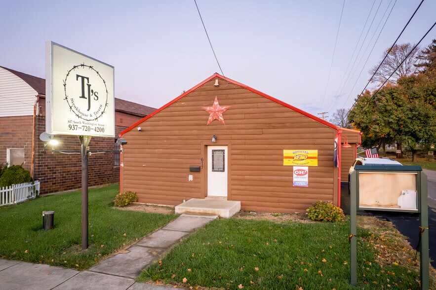 More Photos Of 617 S Washington St, New Paris Bar For Sale