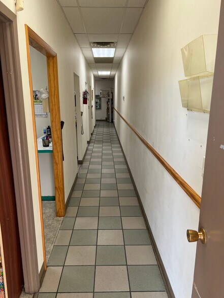 More Photos Of 1110 Pennsylvania Ave, Brooklyn Unknown For Lease