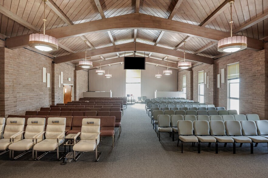 More Photos Of 4677 Tompkins Ave, Oakland Religious Facility For Sale