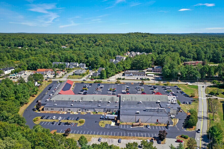 More Photos Of 250-270 Great Rd, Acton Unknown For Lease