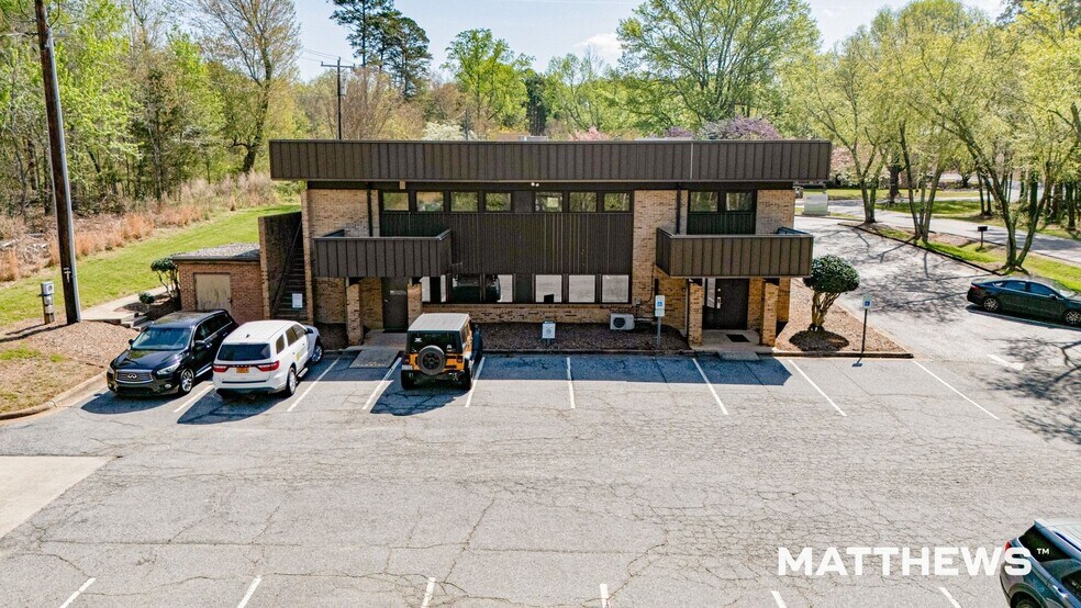 More Photos Of 3511 Graystone Pl SE, Conover Medical For Sale