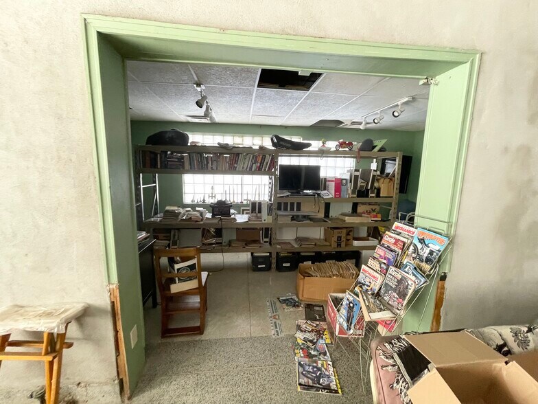 More Photos Of 3440 W Broad St, Columbus Warehouse For Sale