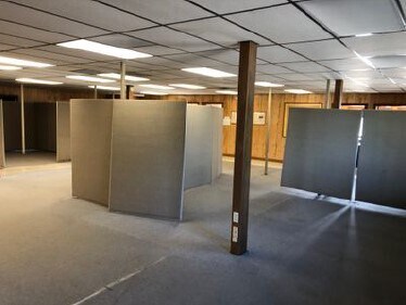 More Photos Of 1630 Broadway St, Clarksville Warehouse For Sale