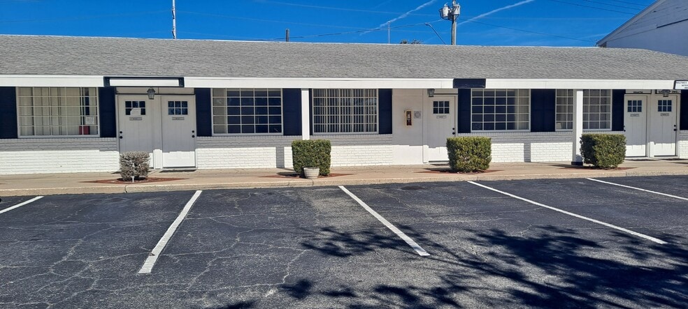 More Photos Of 6727 1st Ave S, Saint Petersburg Office For Lease