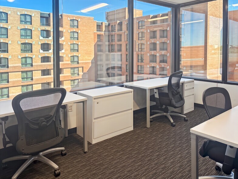 More Photos Of 7272 E Indian School Rd, Scottsdale Coworking Space