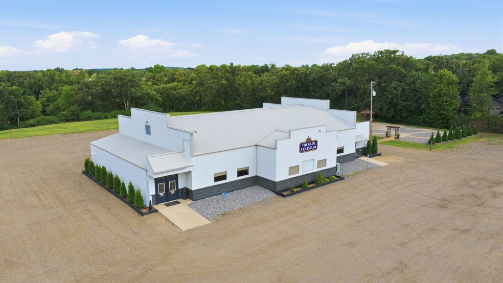 More Photos Of 691 S Main St W, Richmond Restaurant For Sale