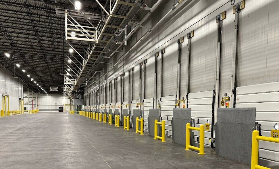 More Photos Of 400 Industrial Dr, Birmingham Refrigeration Cold Storage For Lease