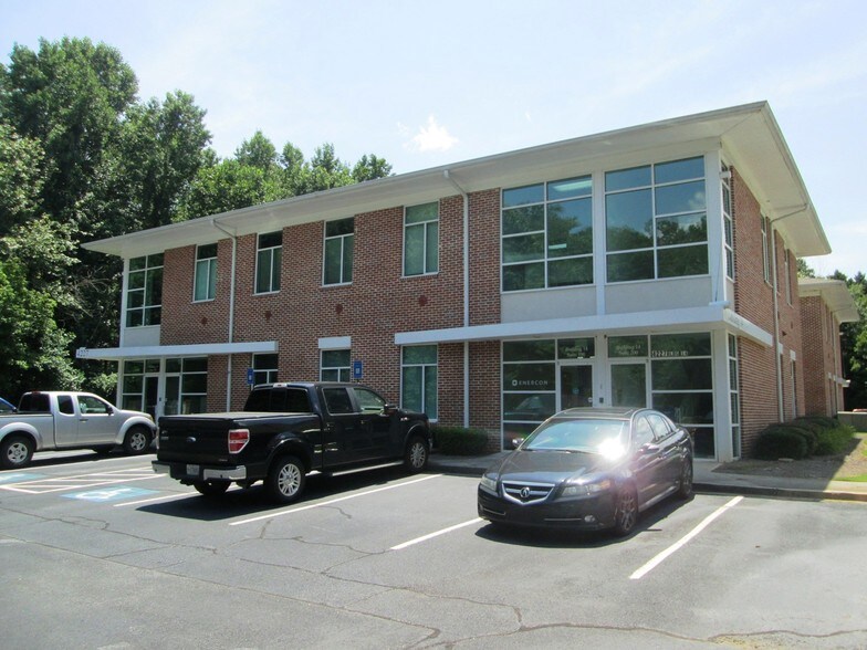 More Photos Of 4227 Pleasant Hill Rd, Duluth Medical For Sale