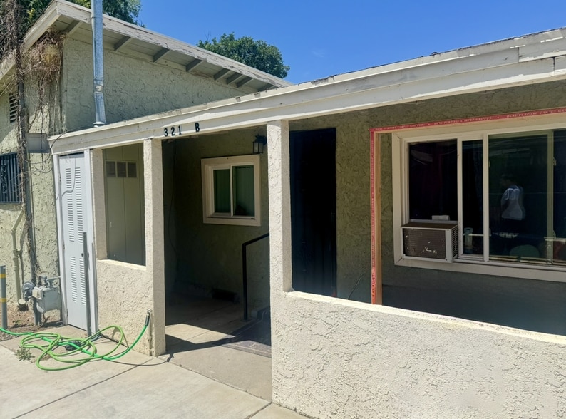 More Photos Of 321 W Minarets Ave, Fresno Apartments For Sale